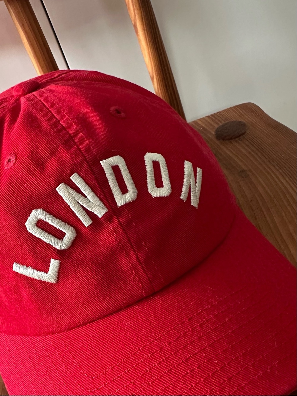Anthropologie Wanderlust London Baseball Cap Red - Picture 4 of 4